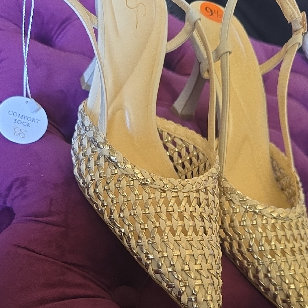Jessica Simpson Elegant Beige Woven Women's Heels New Without Box SZ 9.5